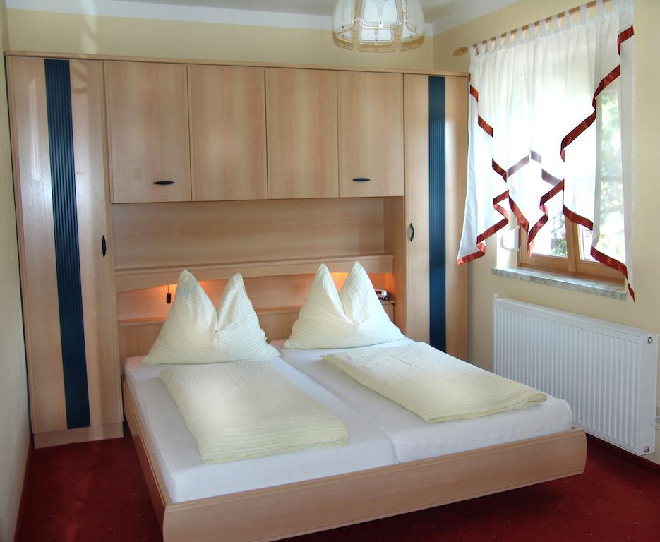 Pension Scherwirt Hotel Graz Room photo